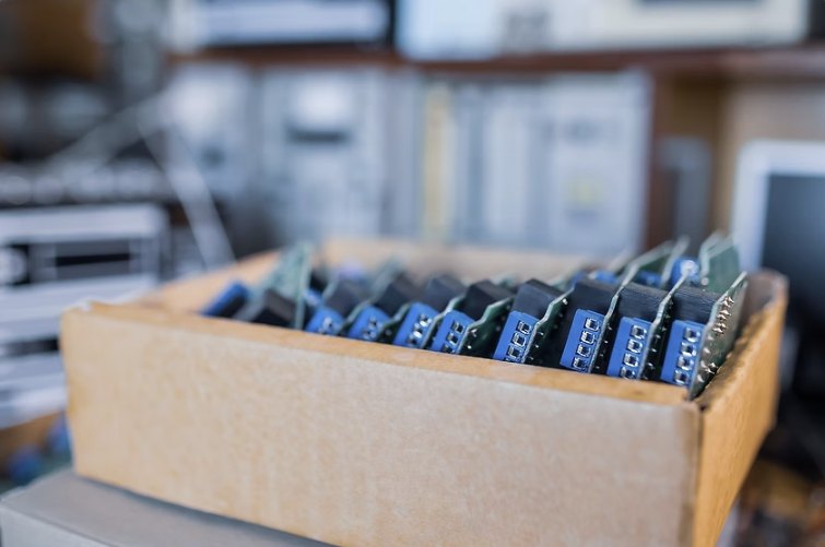 Shipping sensitive electronics